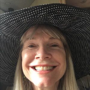 Meet your Posher, Andrea